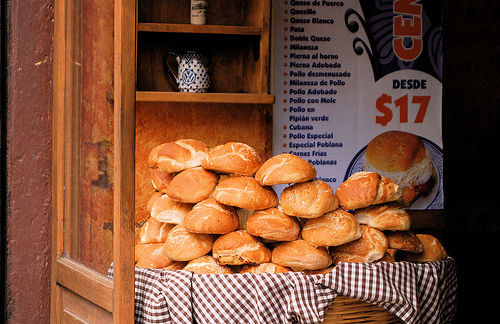 Canasto de Cemitas.